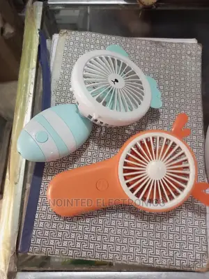 Hand Fanss