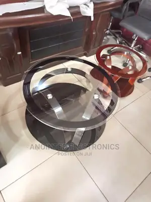 Executive Round Glass Table