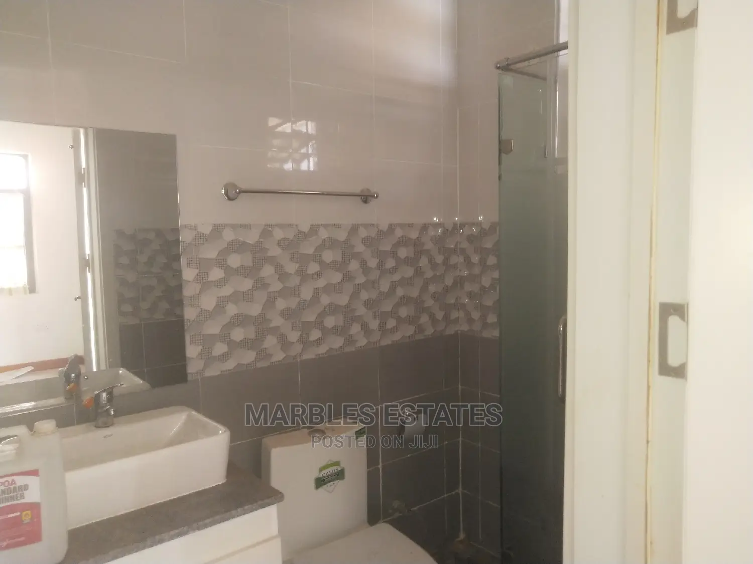 4bdrm Townhouse/Terrace in Naguru, Central Division for Sale