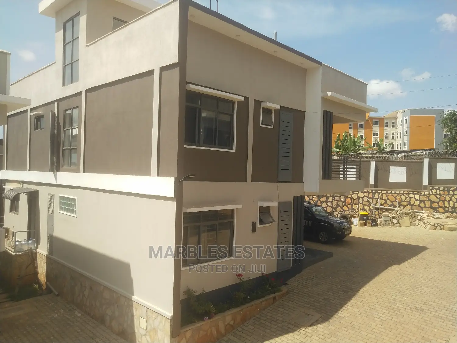 4bdrm Townhouse/Terrace in Naguru, Central Division for Sale