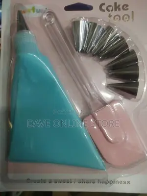 Cake Icing Decorating Set