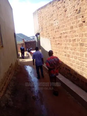 Furnished 10bdrm Bungalow in Goma for Sale