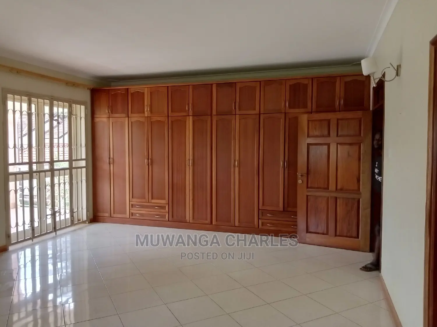 4bdrm Duplex in Fs Properties Ltd, Central Division for Rent