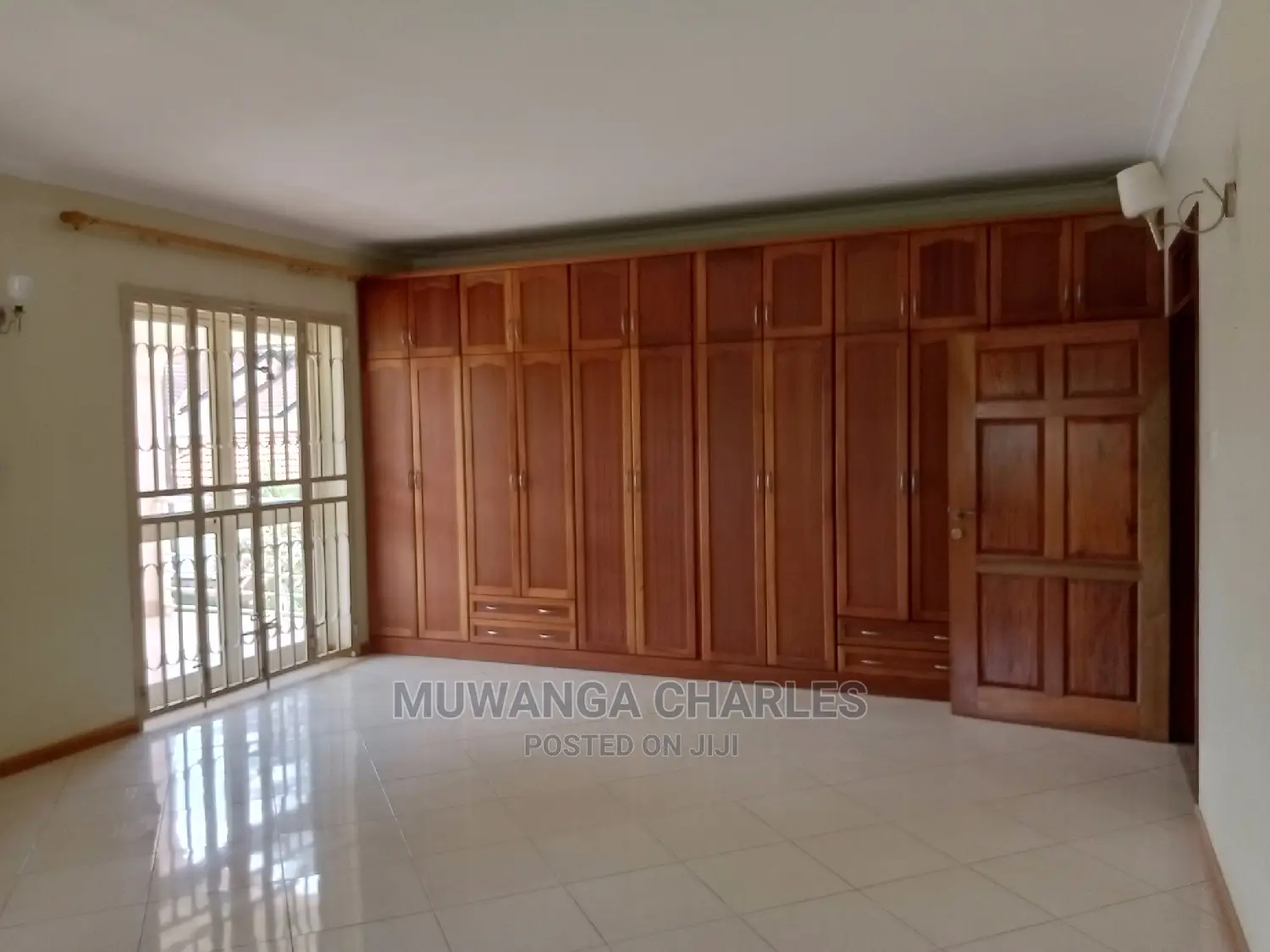 4bdrm Duplex in Fs Properties Ltd, Central Division for Rent