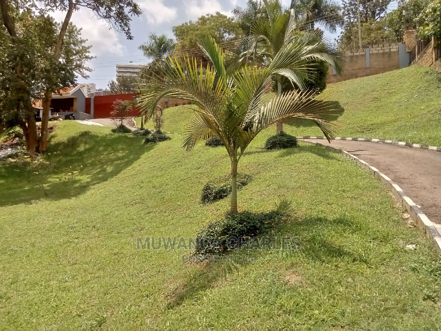 4bdrm Duplex in Fs Properties Ltd, Central Division for Rent