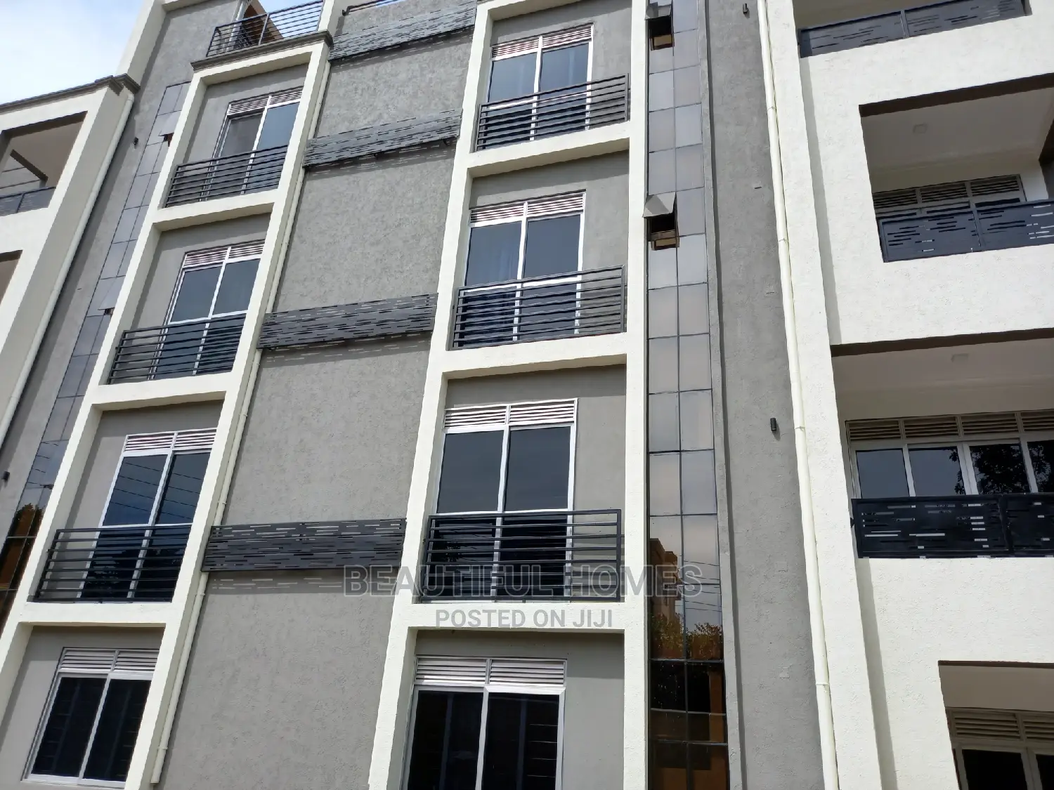 Furnished 2bdrm Apartment in Kisaasi, Central Division for Sale