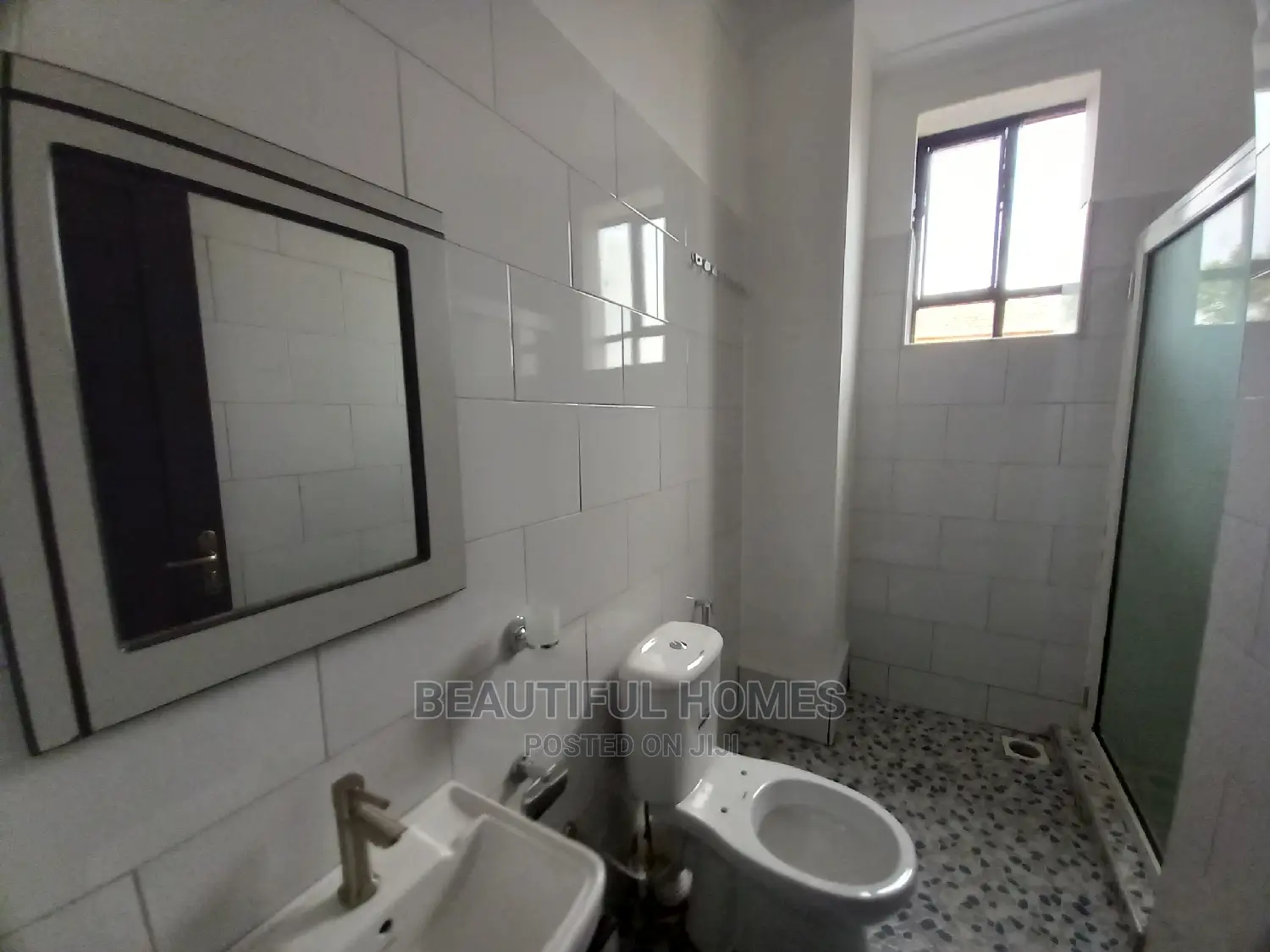 Furnished 2bdrm Block of Flats in Kisaasi, Nakawa for Sale