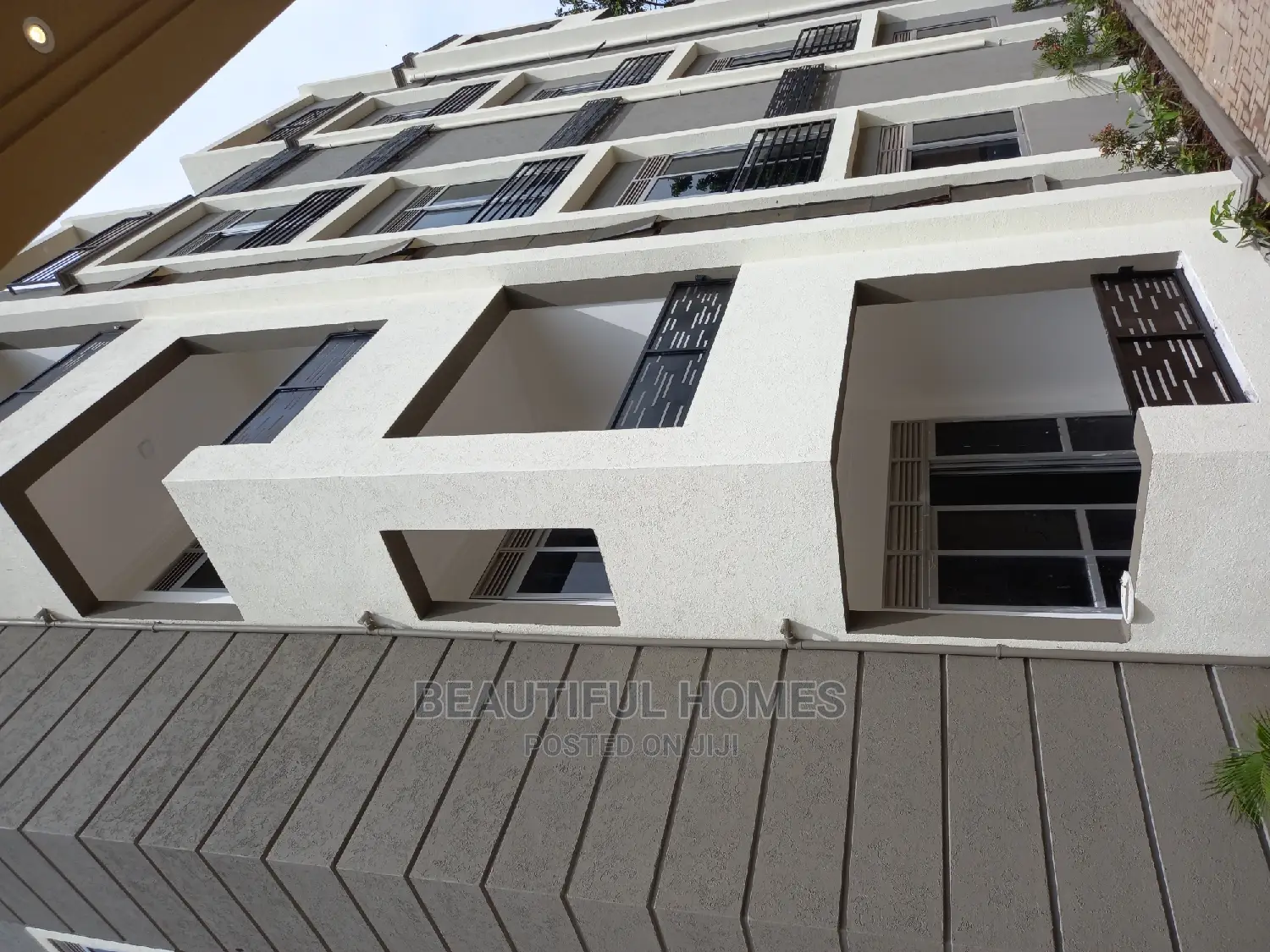 Furnished 2bdrm Block of Flats in Kisaasi Corporate, Central Division