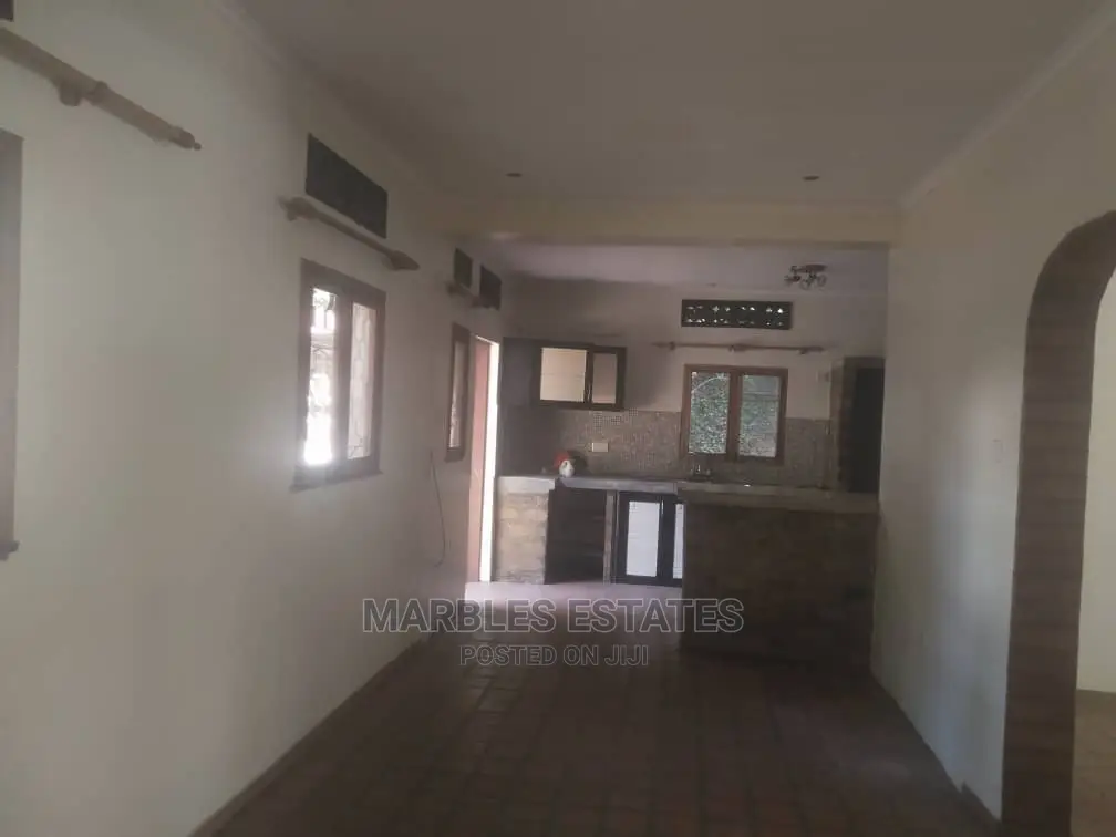 3bdrm Apartment in Bugolobi, Central Division for Rent
