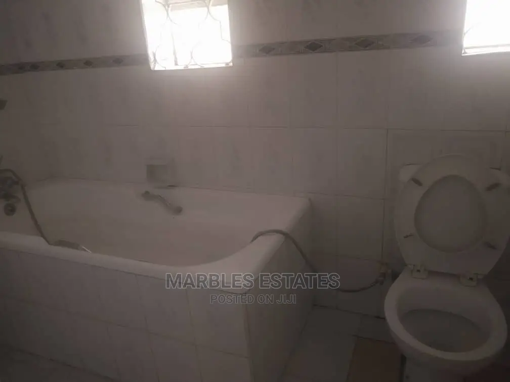 3bdrm Apartment in Bugolobi, Central Division for Rent