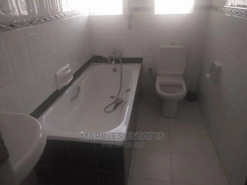 3bdrm Apartment in Bugolobi, Central Division for Rent