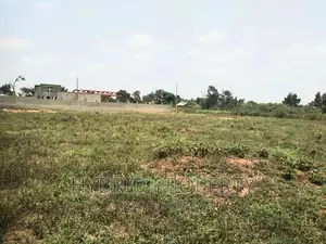 Plots for Sale at Namayumba Tarmac Road Estate~ Hoima Road