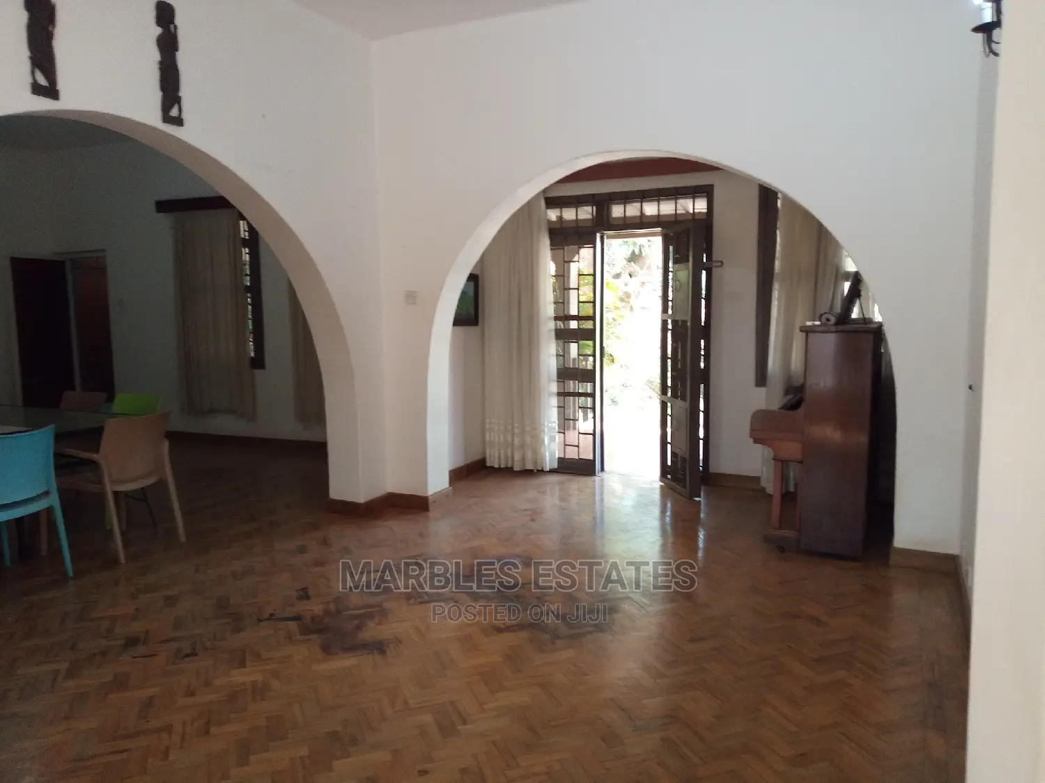 3bdrm Bungalow in Kololo, Central Division for Rent