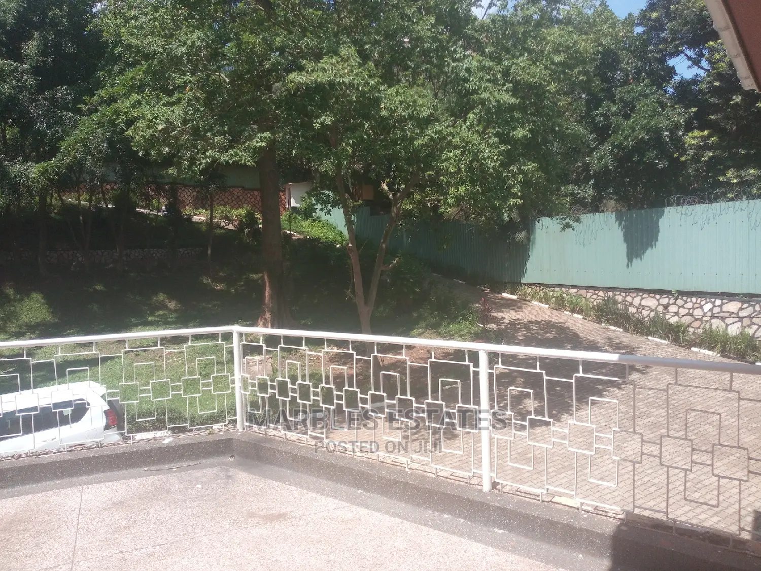 4bdrm Bungalow in Kololo, Central Division for Rent