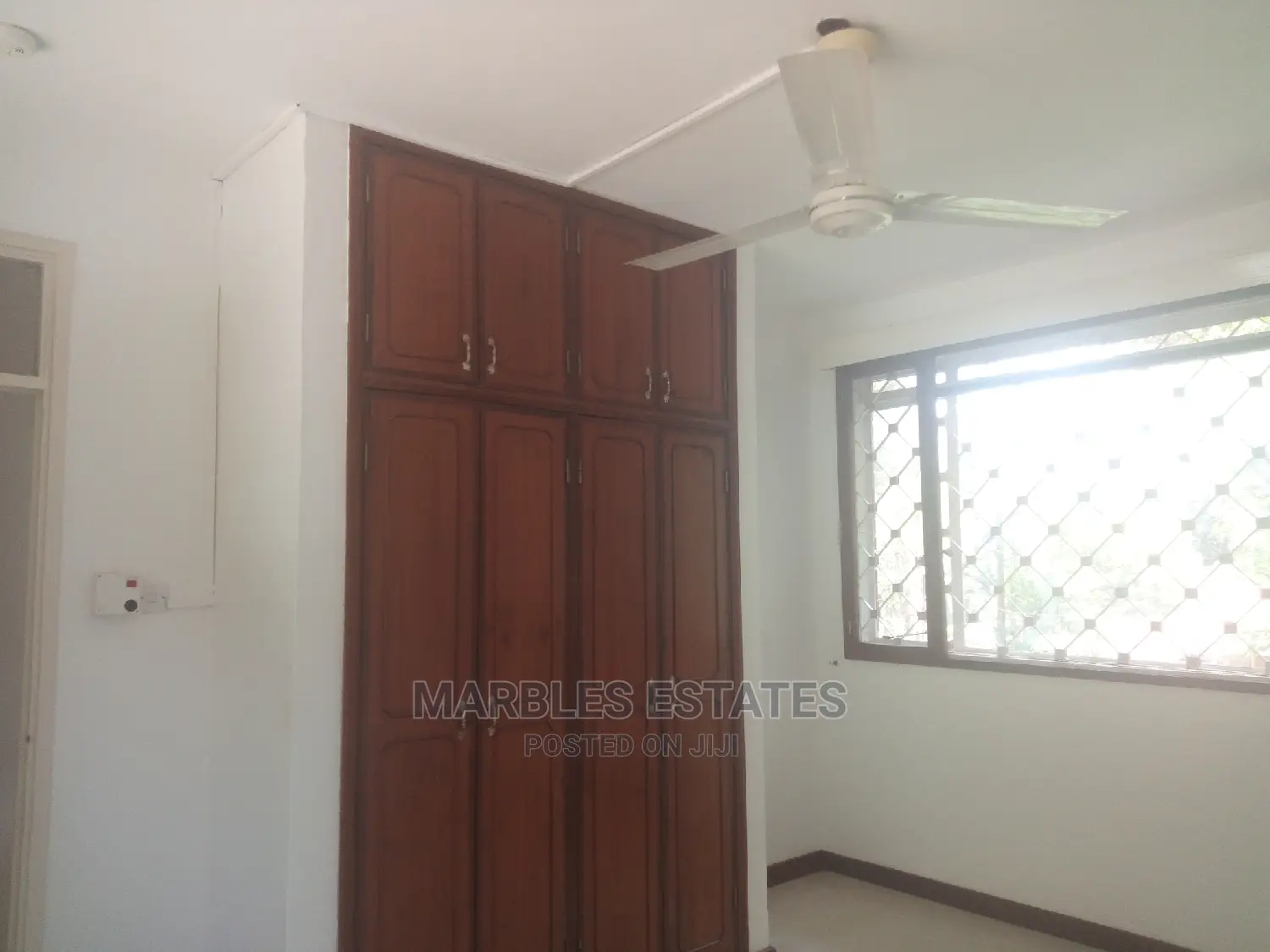 4bdrm Bungalow in Kololo, Central Division for Rent