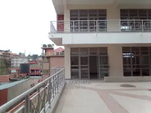 Brandnew Comercial Plaza With Strategic Shops 4rent in Katwe