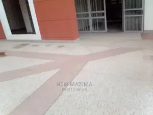 Brandnew Comercial Plaza With Strategic Shops 4rent in Katwe