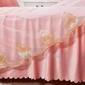 The Seer Sucker Duvet Set