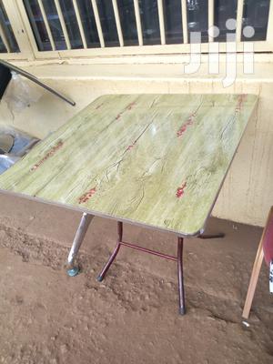 Foldable Reading Table