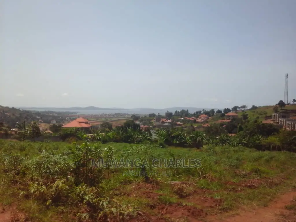 100by50ft Plot of Land for Sale in Nakwero
