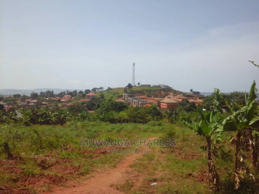 100by50ft Plot of Land for Sale in Nakwero