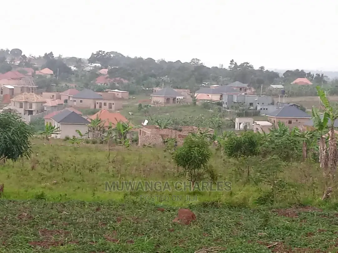 100by100ft for Sale in Kira