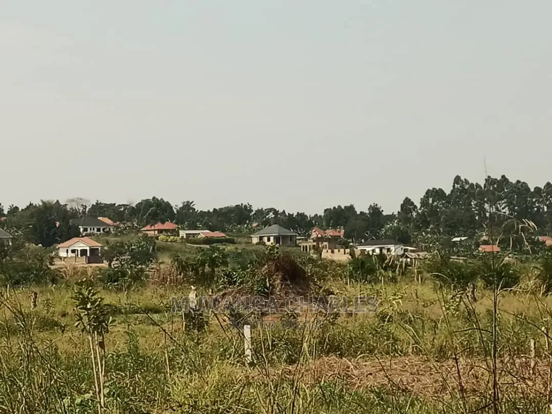 100by50ft Plot of Land for Sale in Kira