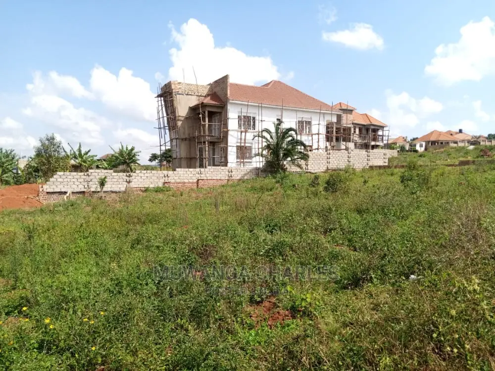 100by70ft Plot of Land for Sale in Kyanja
