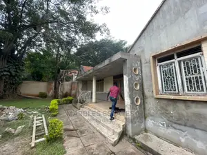 4bdrm Bungalow in Kololo, Central Division for Sale