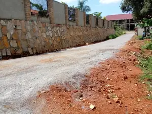 100by75ft Plot of Land for Sale in Kyanja