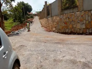 100by75ft Plot of Land for Sale in Kyanja