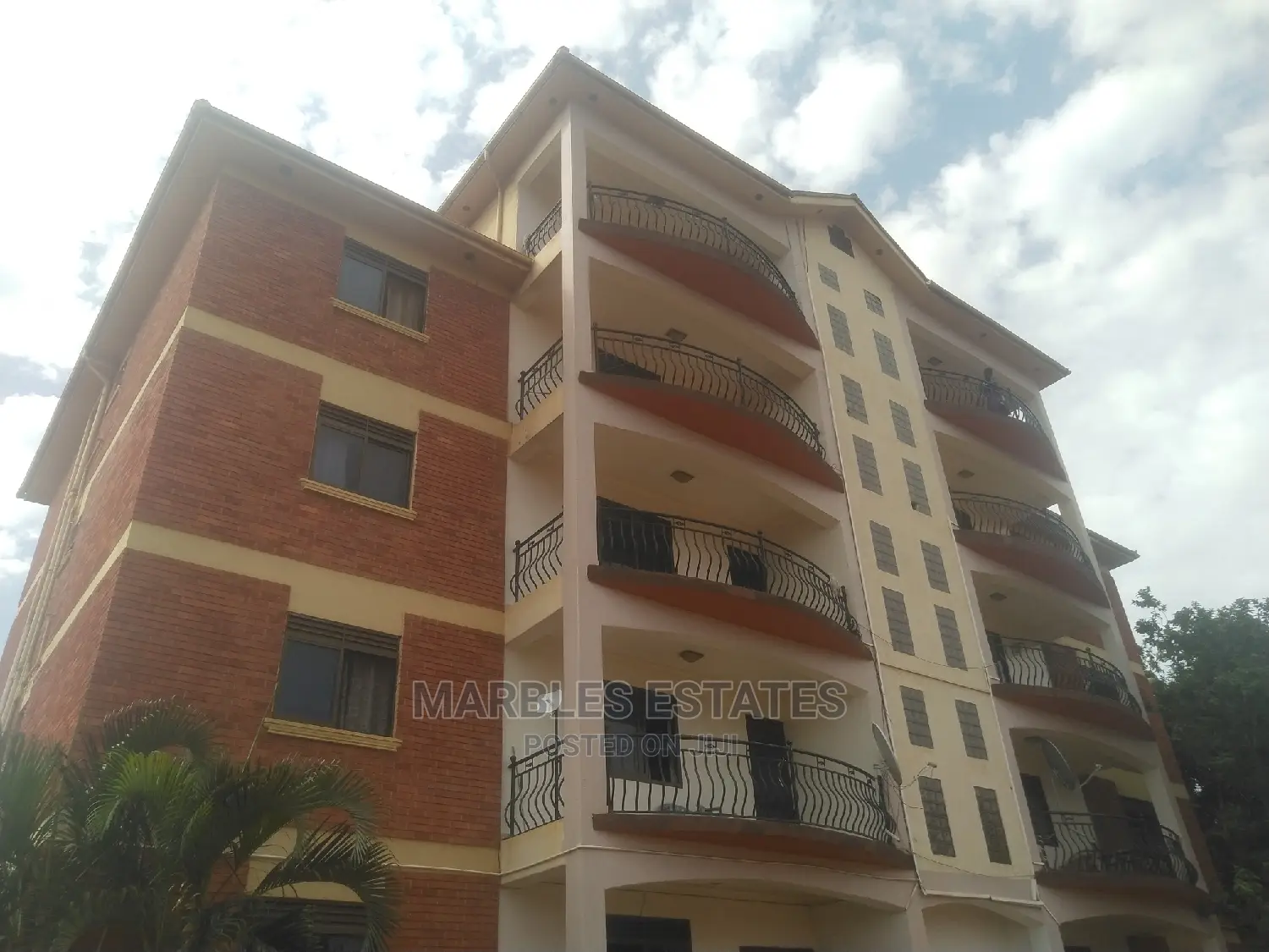 Furnished 2bdrm Apartment in Muyenga, Central Division for Rent