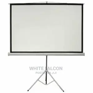 Tripod Projector Screen