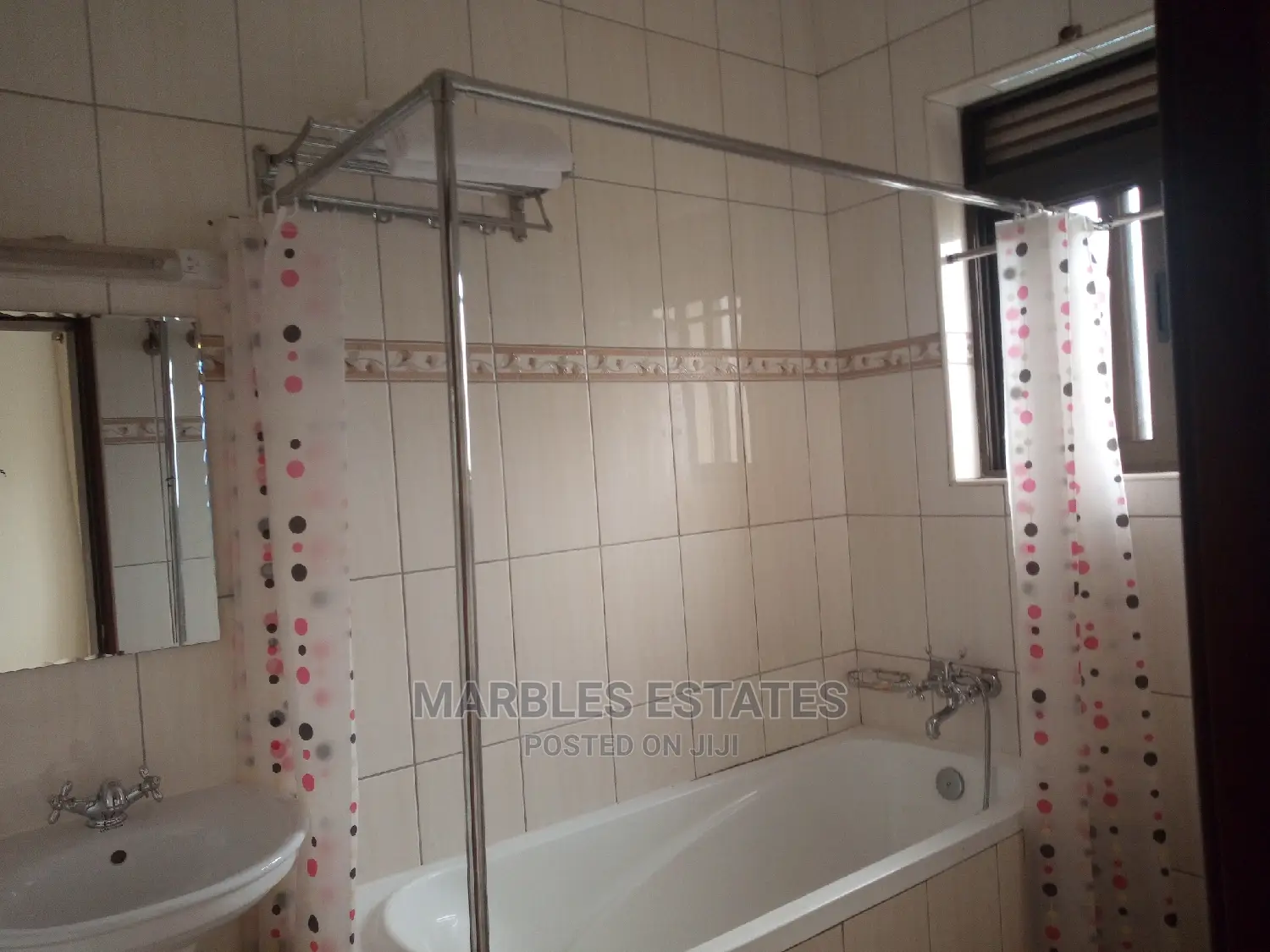 Furnished 3bdrm Apartment in Nakasero, Central Division for Rent