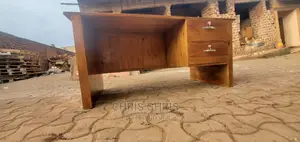 Pallet Crafted Office Worktables