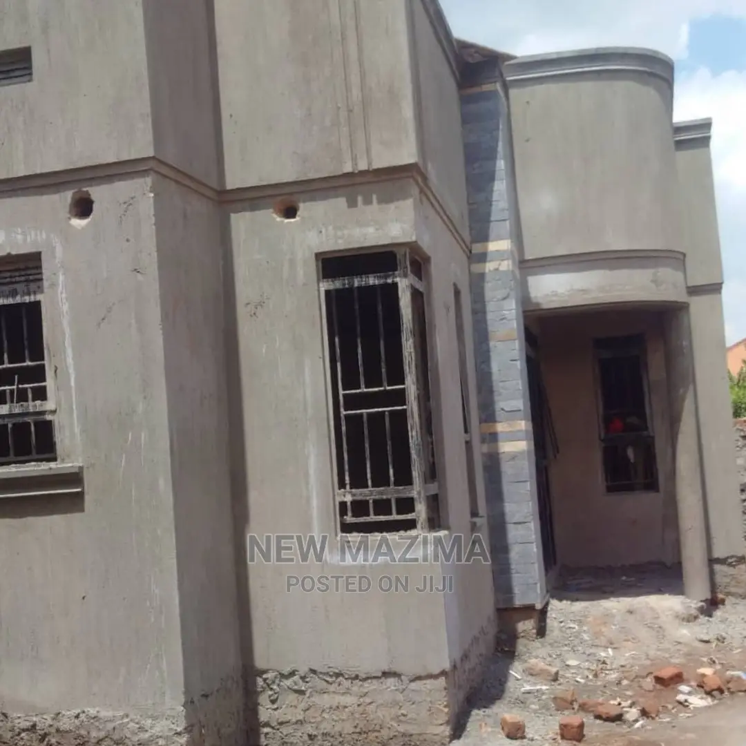2bdrm House in Kawanda Kirinyabigo, Division a for Sale