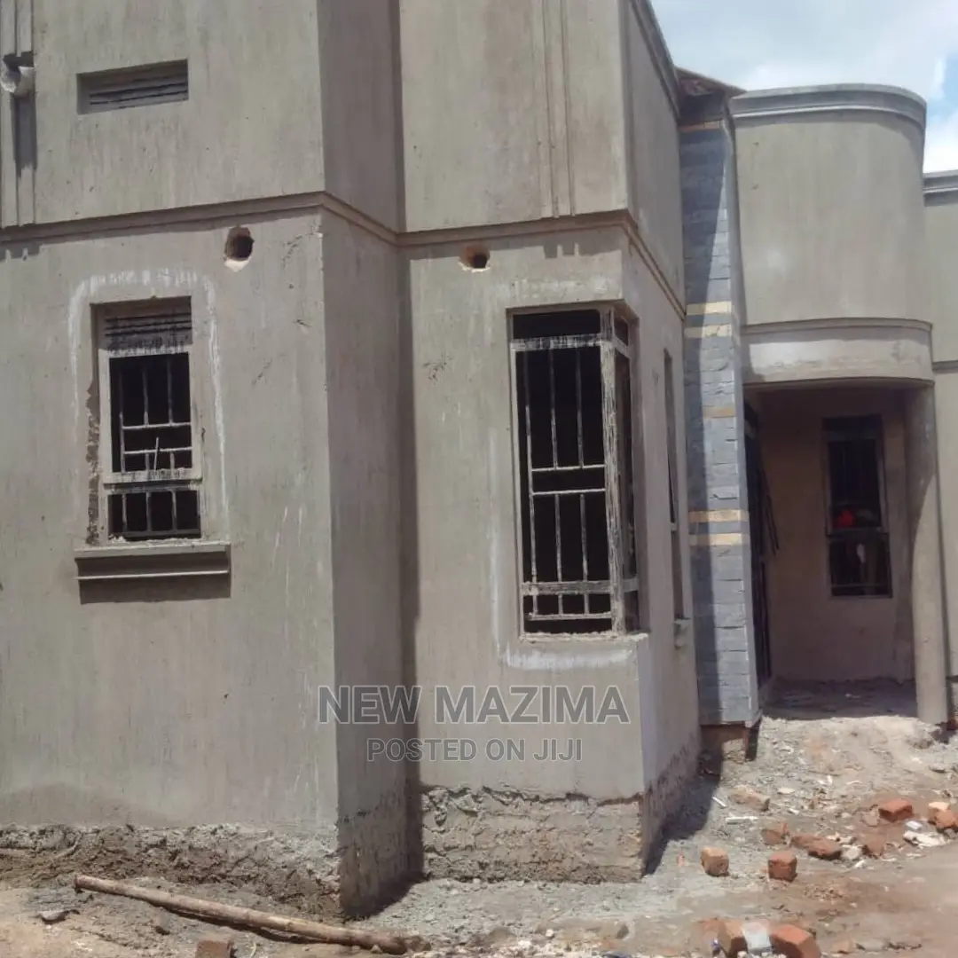 2bdrm House in Kawanda Kirinyabigo, Division a for Sale