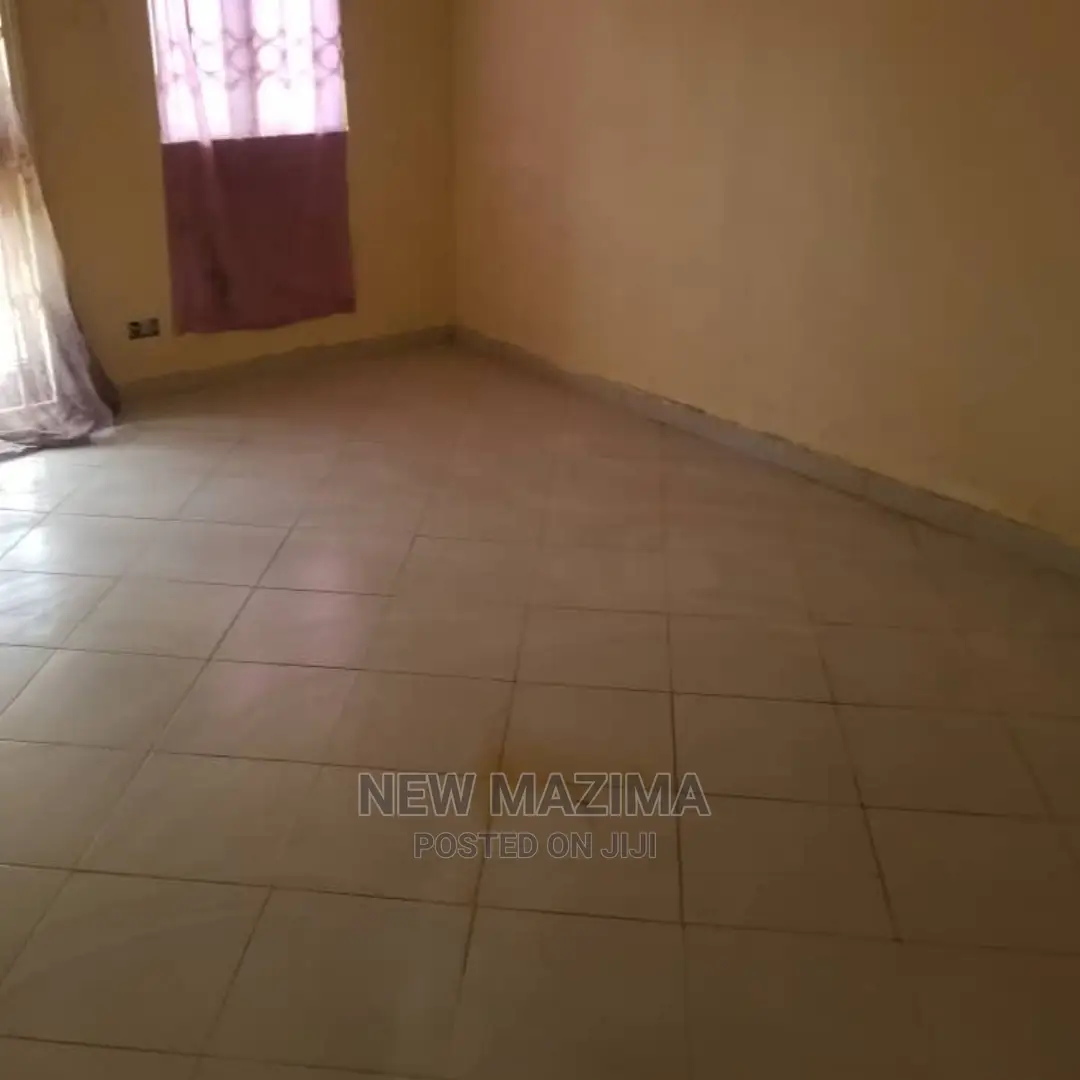 3bdrm House in Bulenga Town, Division a for Sale
