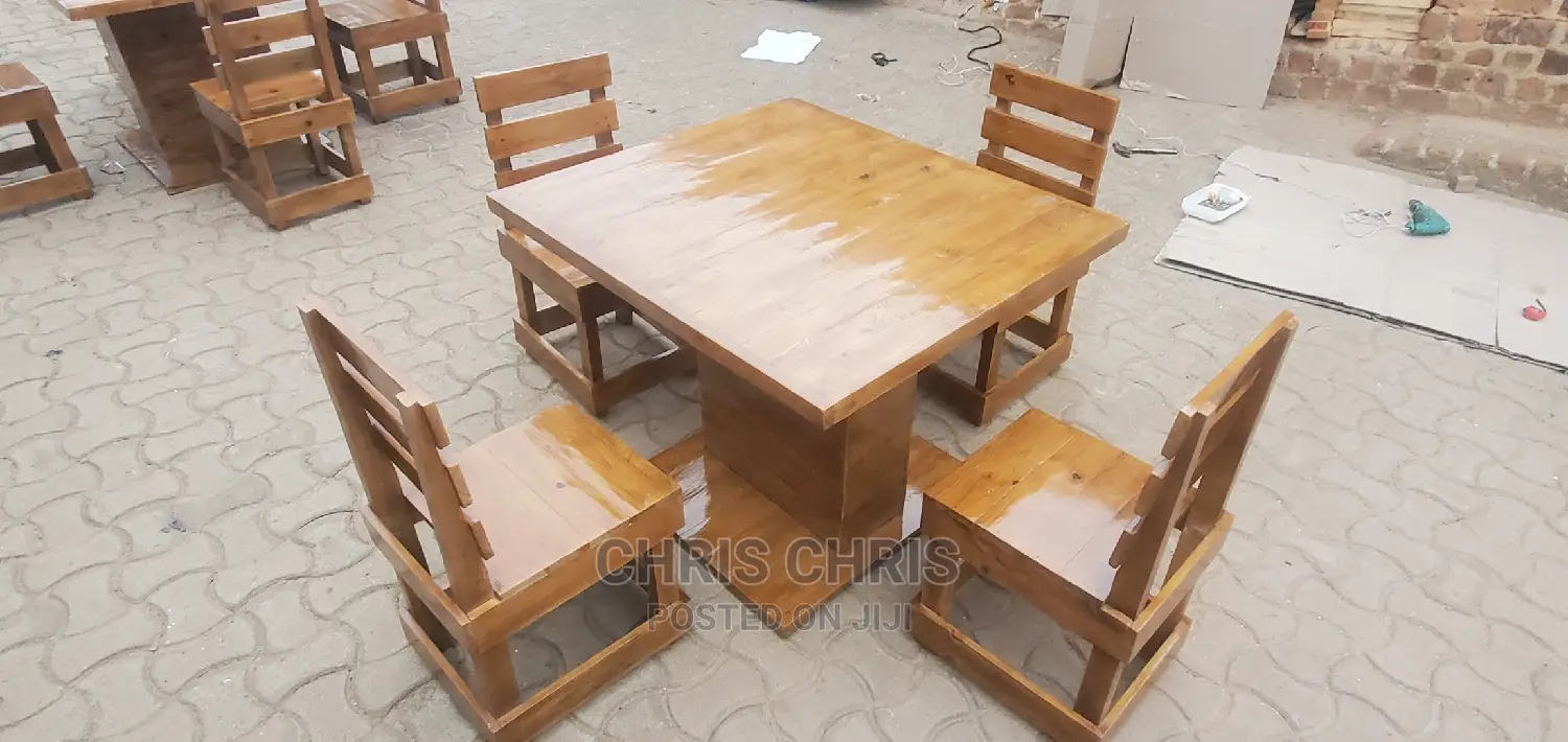 Pallet Craft Bar or Restaurant Tables for Sale