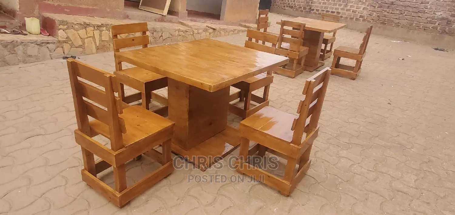 Pallet Craft Bar or Restaurant Tables for Sale