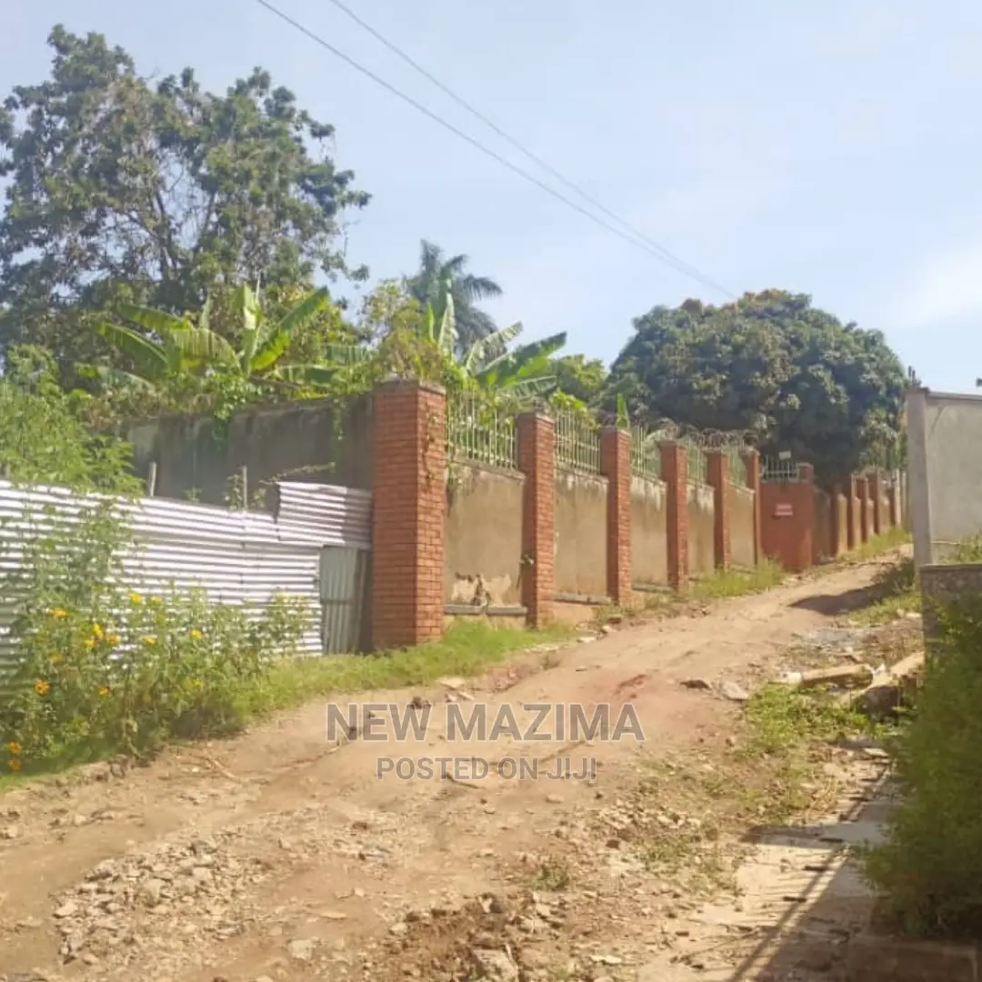 Very Prime 25 Decimals on Quicksale Heart of Muyenga Heights