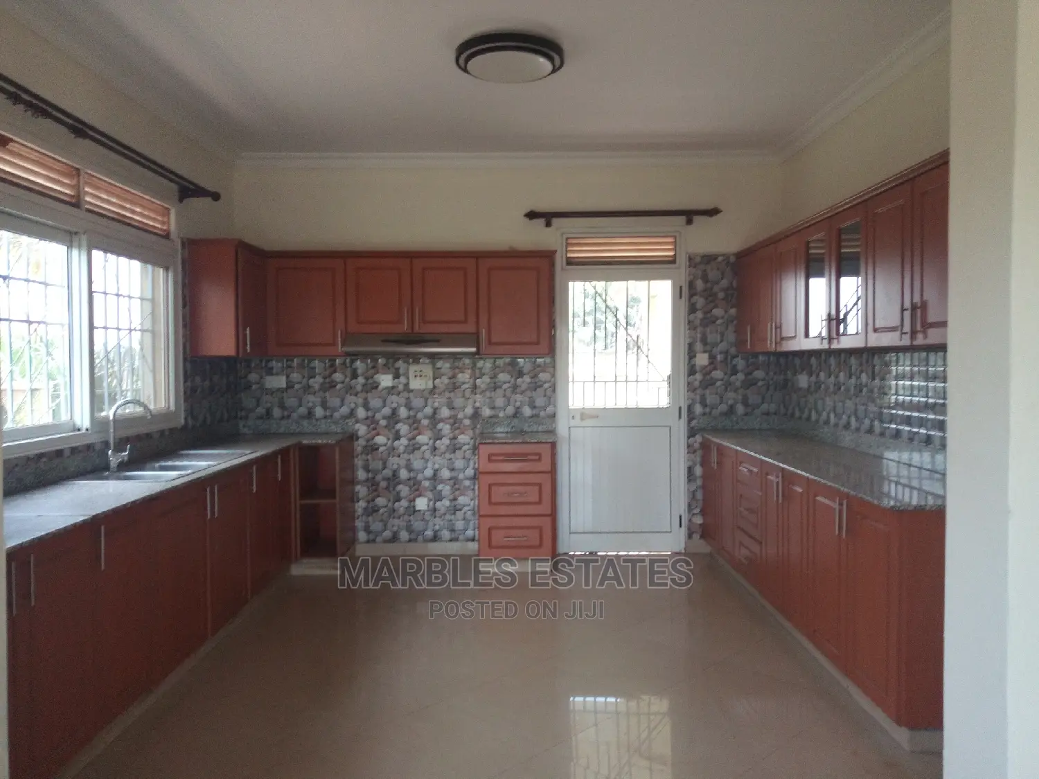 4bdrm House in Muyenga, Central Division for Rent