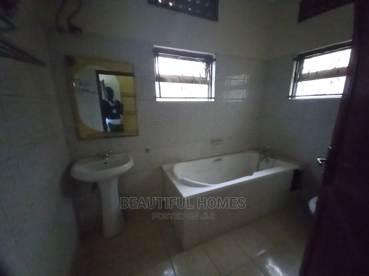 Furnished 4bdrm House in Kira Mulawa for Sale