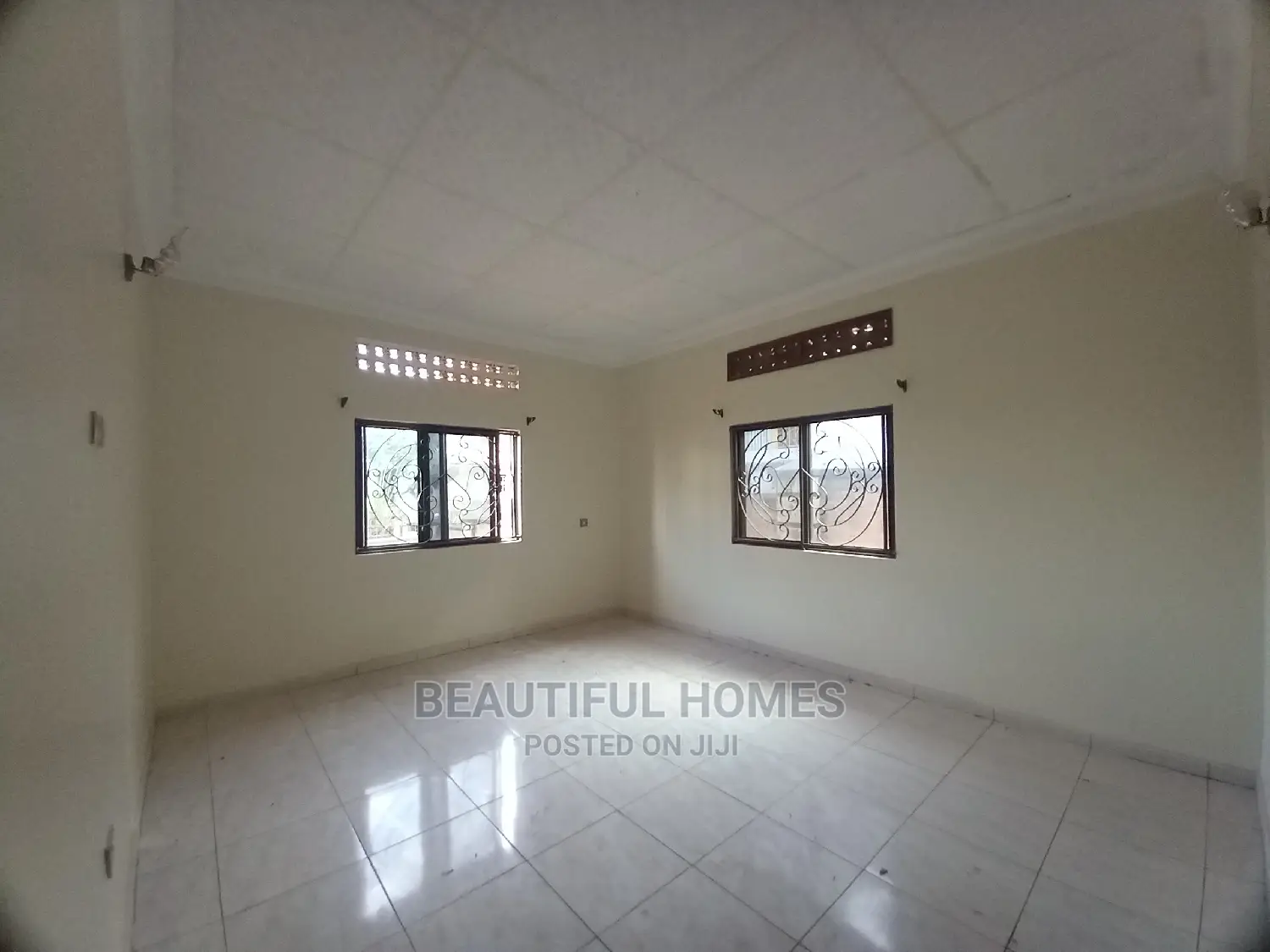 Furnished 4bdrm House in Kira Wealthy Estate for Sale
