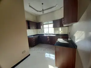 Furnished 4bdrm House in Kira Posh for Sale