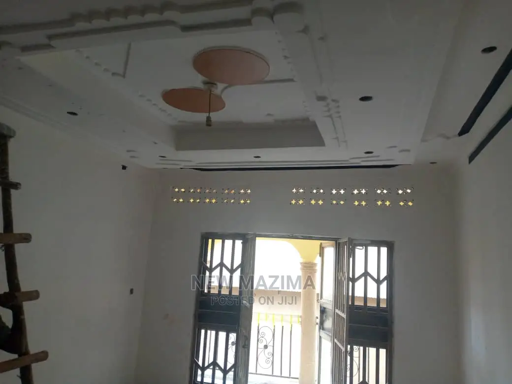 3bdrm House in Nansana Town, Division a for Sale