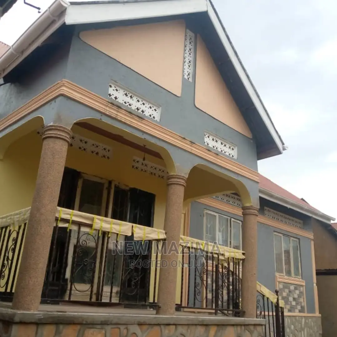 3bdrm House in Nansana Town, Division a for Sale
