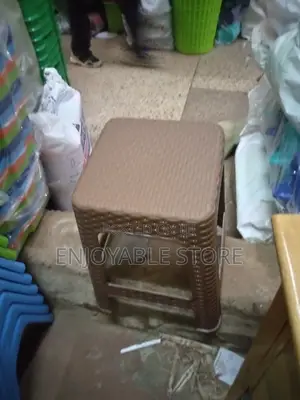 Plastic Durable Bar and Restaurant Stool