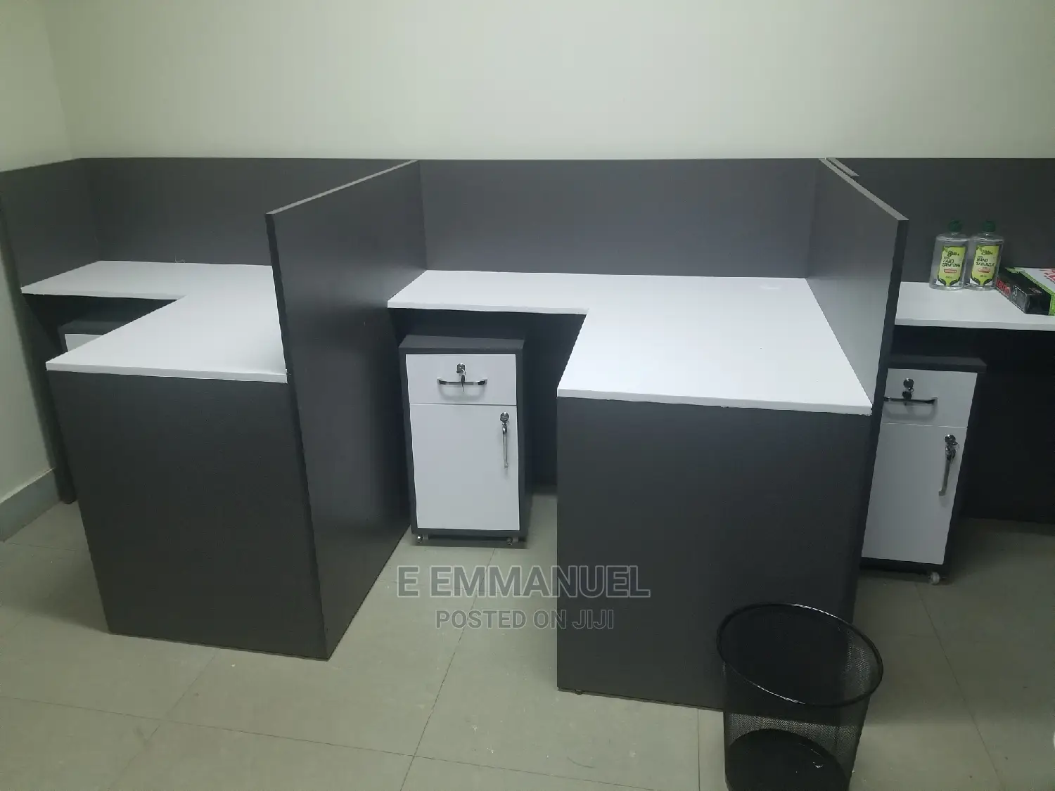 Work Station Grey