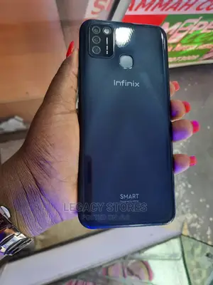 Photo - Infinix Smart 6 32 GB Black